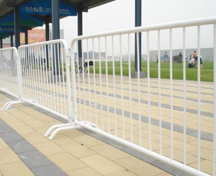 徐州可移動(dòng)道路護(hù)欄